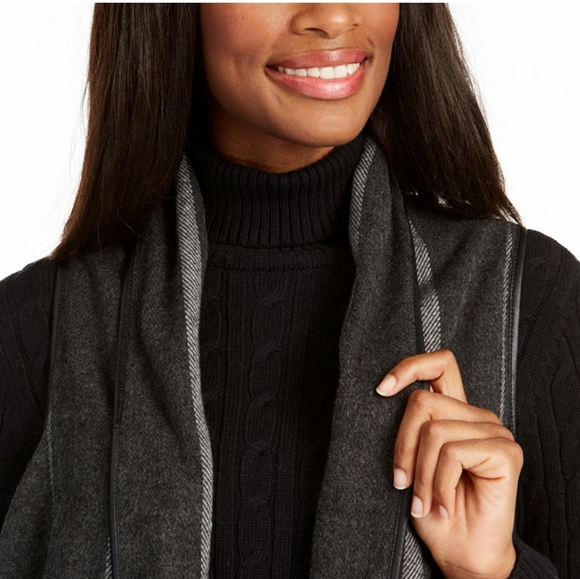 Marcus Adler Striped Hi-Low Vest - Picture 3 of 3